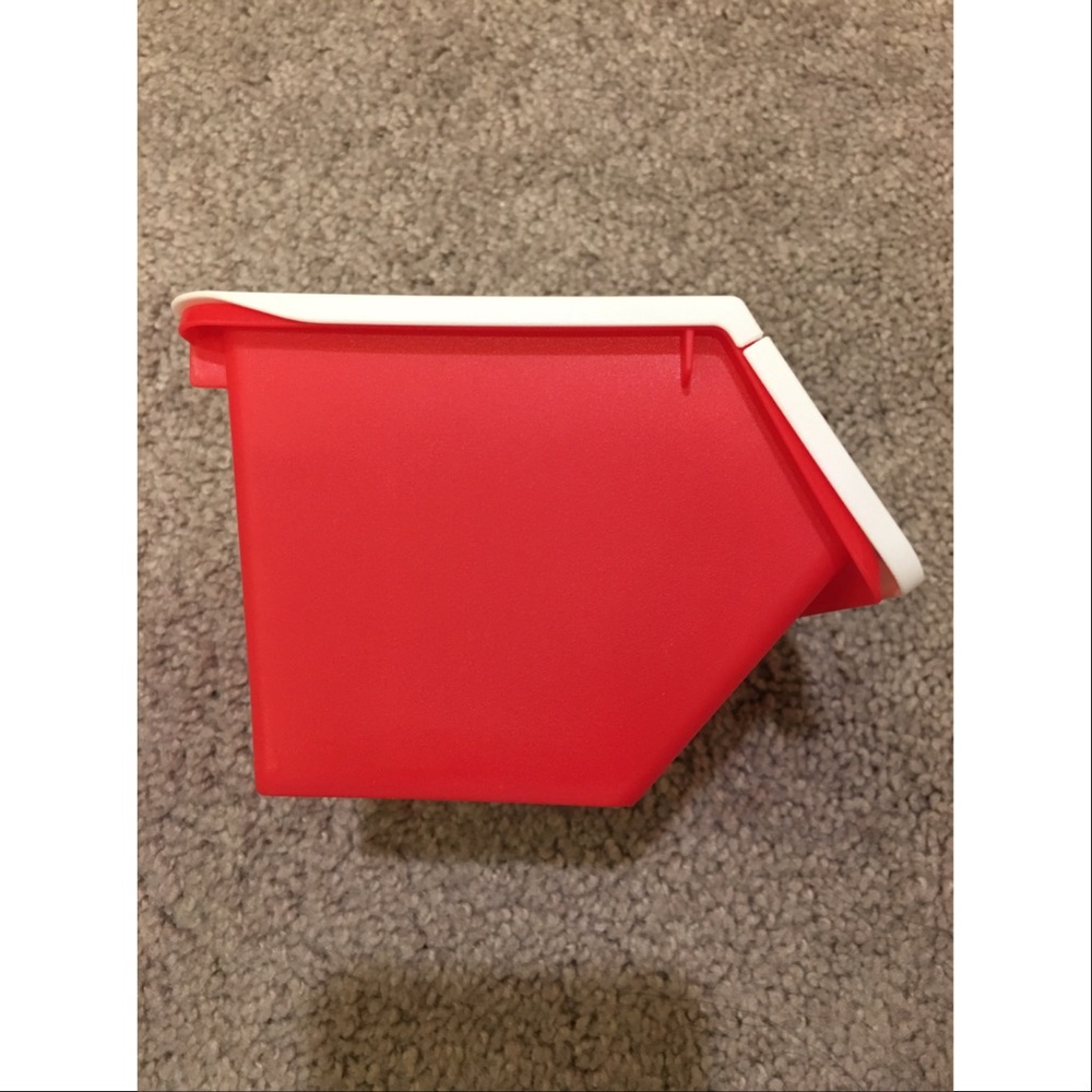 Hello Kitty Storage Box - Picture 3 of 3